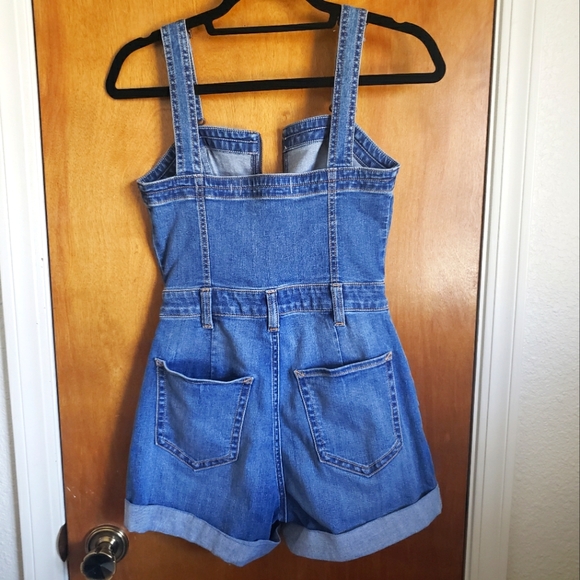 HOLLISTER denim shorts/overalls - Picture 3 of 5